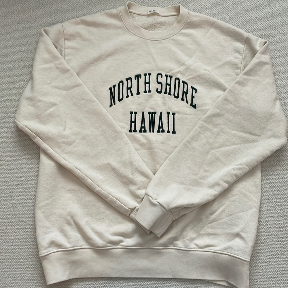 NWOT Brandy Melville Sweatshirt